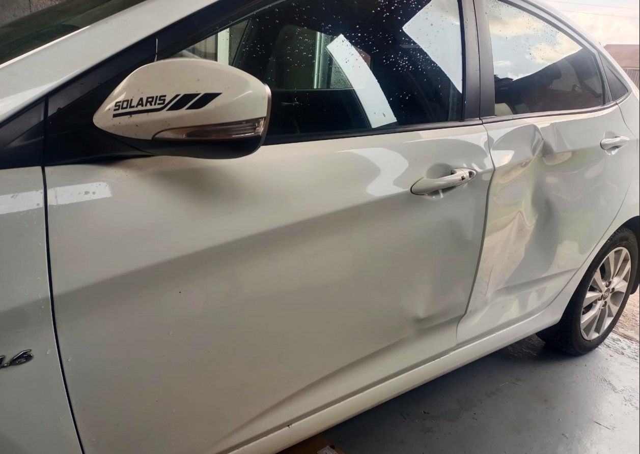 Рихтовка и выравнивание двери на Hyundai